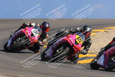 media/Oct-09-2022-SoCal Trackdays (Sun) [[95640aeeb6]]/Turn 12 (140pm)/